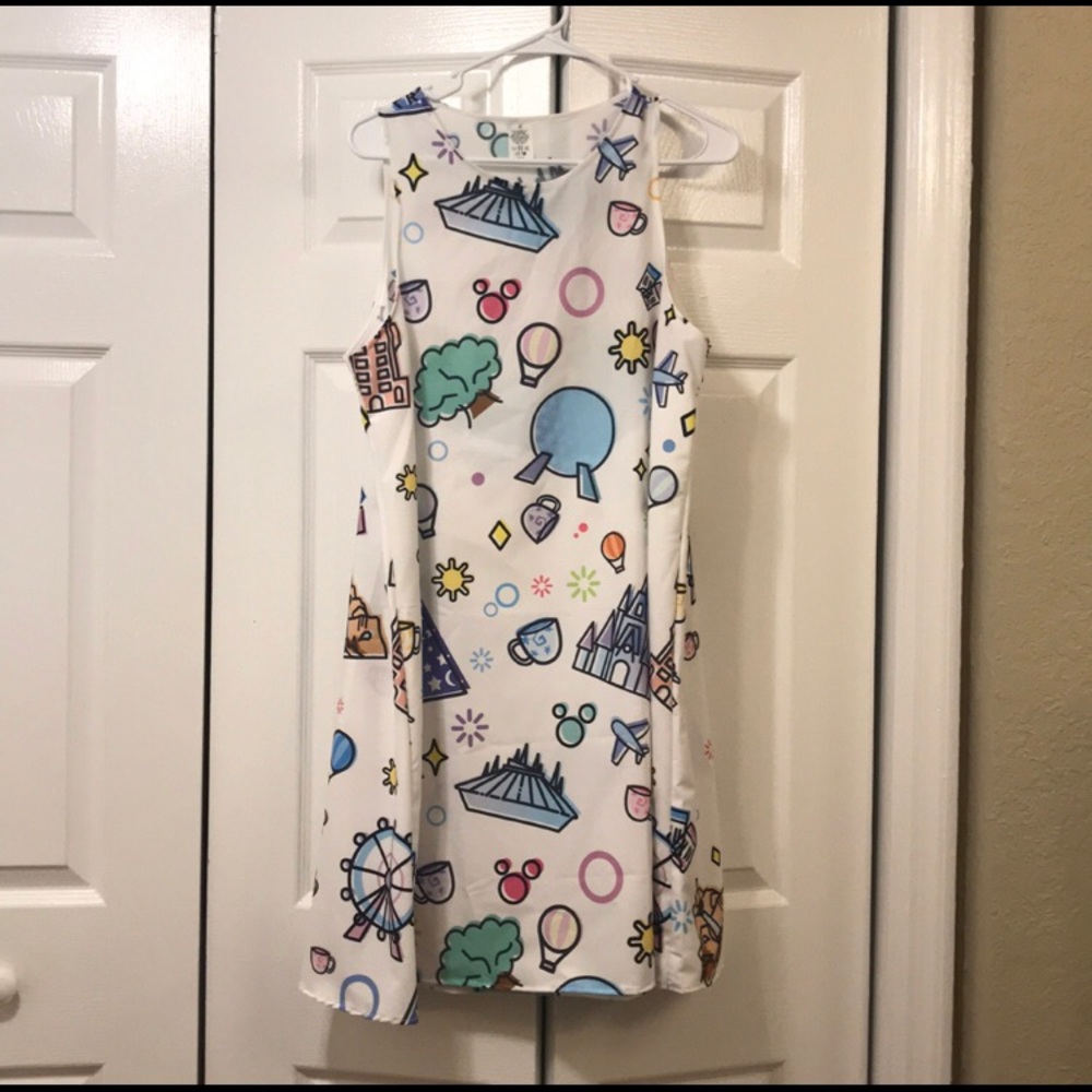 NEVER WORN Disney World dress